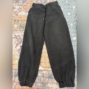 FOREVER 21 jeans scrunch at the bottom